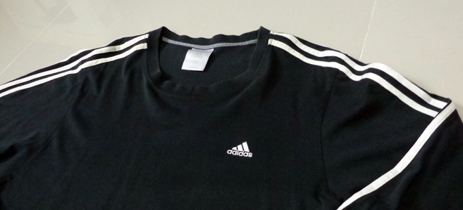 เสื้อ ADIDAS ของแท้ครับ