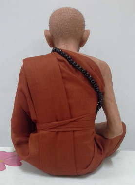 องค์สุดท้ายครับ หลวงปู่หมุน วัดบ้านจาน 9" (วัดจริง 8") เนื้อขี้ผึ้งไฟเบอร์กลาส เหมือนจริง