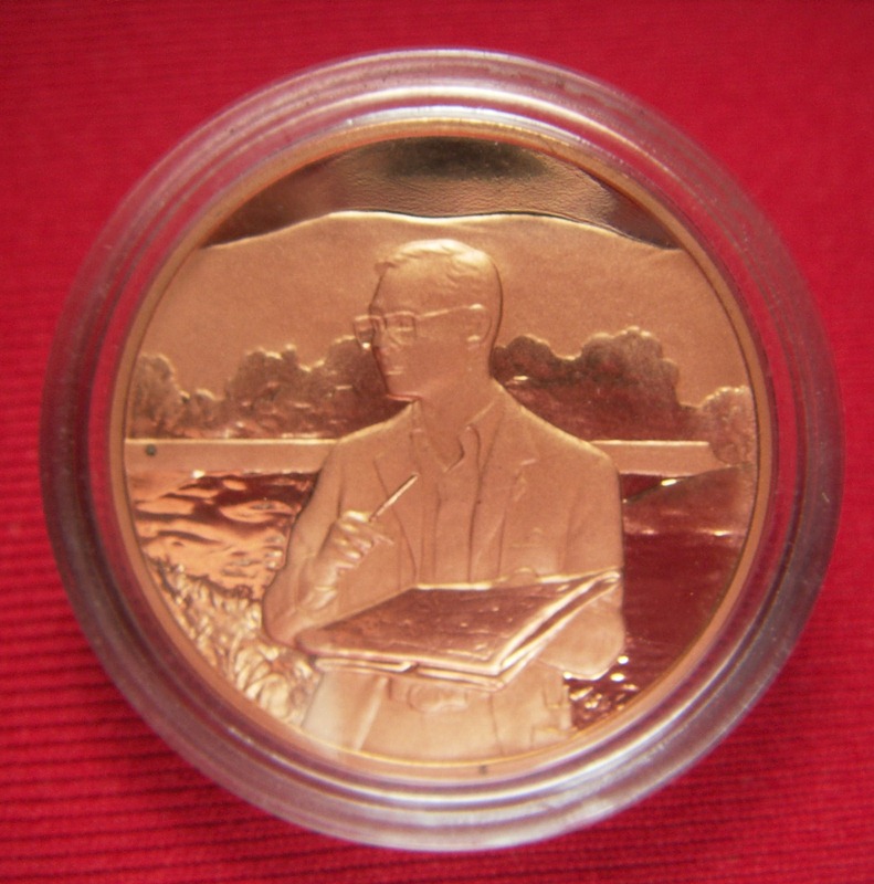 เหรียญทองแดงขัดเงา ฉลอง 6 รอบ ในหลวงปี 2542 องค์ที่ 2 ครับ