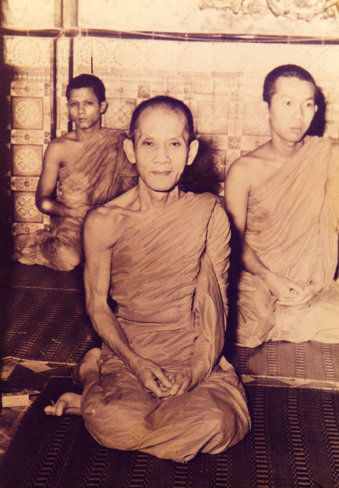 พระร่วงทรงพล พิมพ์ใหญ่ สองพลังแห่งองค์อริยะสงฆ์ หลวงพ่อน้อย และท่านเจ้าคุณนร ปลุกเสก ปี 2513