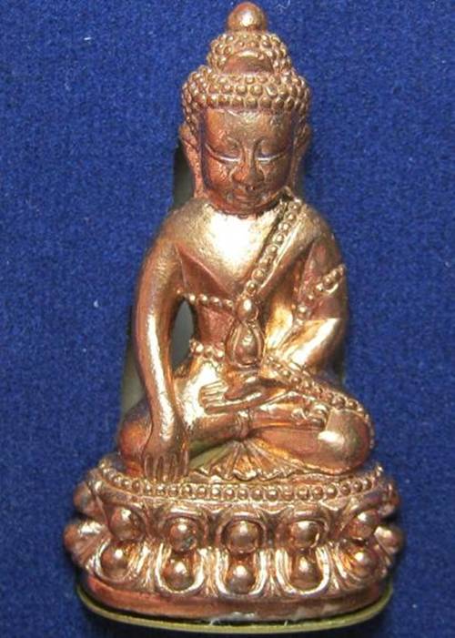 > พระกริ่งเจริญพรยอดฉัตร หลวงปู่เกลี้ยง วัดโนนแกด เนื้อทองแดงก้นถ้วยชนวน เลข1474 พร้อมกล่องเดิม