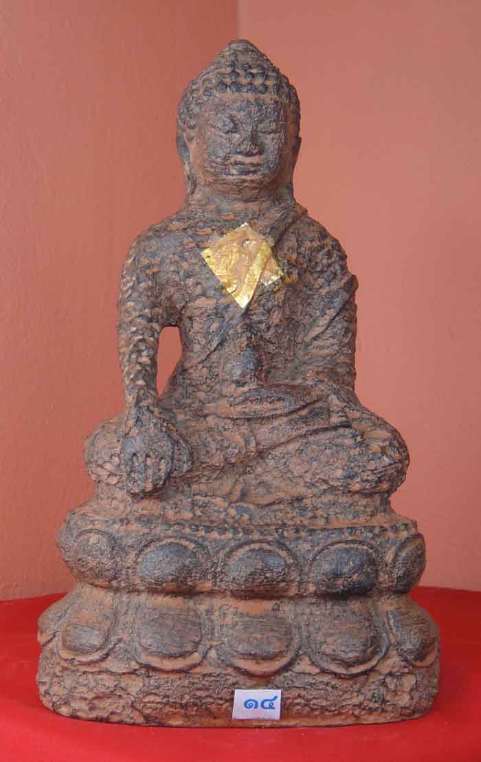 (((วัดใจเคาะเดียว๑๐บาท)))พระกริ่งบูชา “สมเด็จพระยศเศรษฐี” หน้าตัก 4.5 นิ้ว เนื้อศิลาแลงหล่อ พระสร้าง