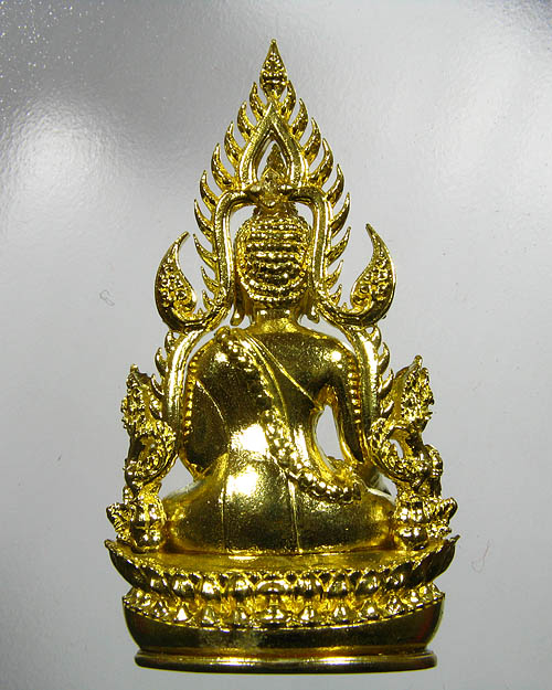 พระพุทธชินราช พิมพ์แต่งฉลุลอยองค์ เนื้อทองระฆัง รุ่น จอมราชันย์ หมายเลข 14908