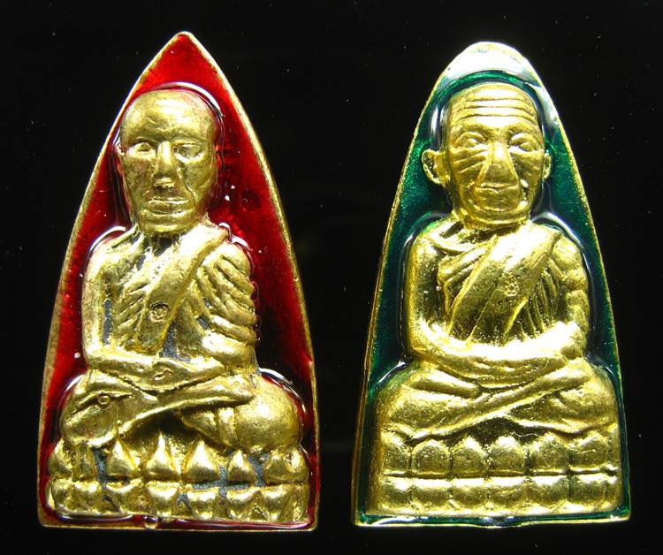 *2 องค์ พิมพ์กรรมการ หลวงปู่ทวดลงยา พิมพ์เตารีด ญสส.100ปี เนื้อทองระฆัง เลขเดียวกัน 47 เคาะเดียวแดง*