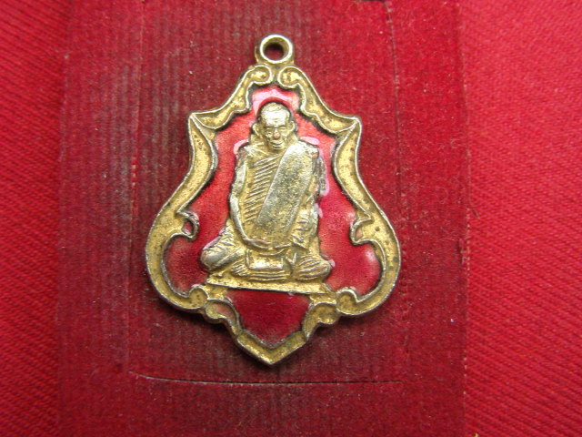 "จ่าสันต์" แดงเคาะเดียว/เหรียญพระครูสุนทรธรรมนันท์(น้อน)  วัดนิคมเกษม ลพบุรี