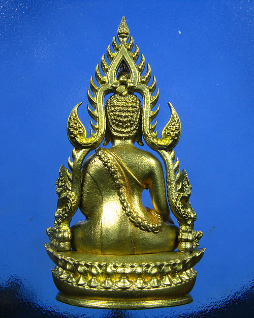 พระพุทธชินราช พิมพ์แต่งฉลุลอยองค์ เนื้อทองระฆัง รุ่น จอมราชันย์ หมายเลข 15511