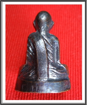 รูปเหมือนปั๊ม  รุ่นแรก ปี 28  หลวงปู่จันทร์ วัดทุ่งเฟื้อ 
