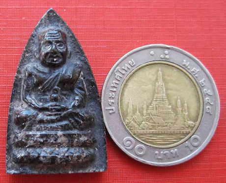 หลวงปู่ทวด วัดช้างให้ จ.ปัตตานี แกะจากไม้ตะเคียน 1000 ปี ปลุกเสกโดยคณาจารย์สายอิสาน หลวงปู่คำบุ