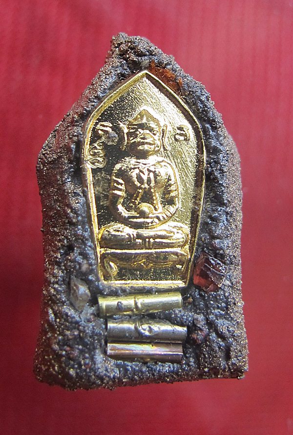 วัดใจ!!ขุนแผนทรงพลเล็กหลังปรกหนุมานตะกรุดจีวรเกษาพลอยเสกวัดซับลำใยหลวงปู่หมุนเสก