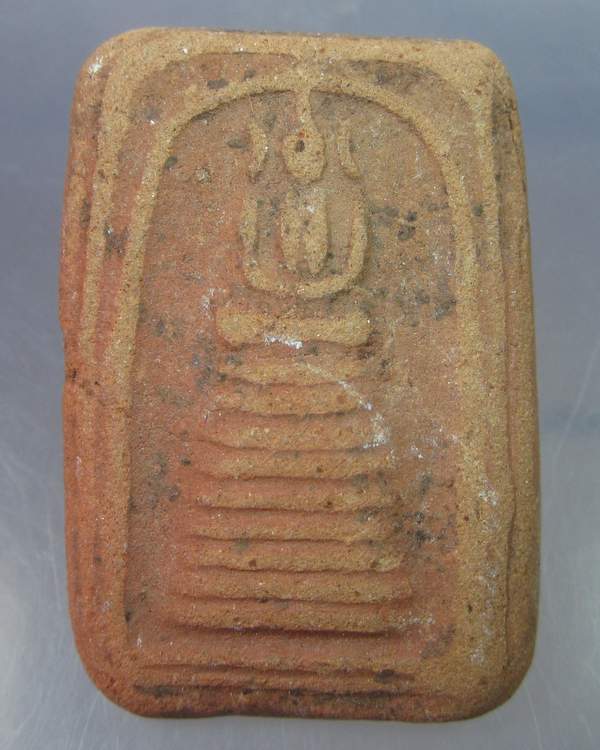 "เคาะเดียว" พระเนื้อดินหลังยันต์ไม่ทราบที่ครับ