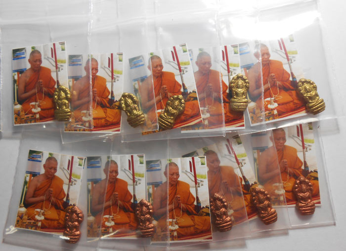 (5 องค์)ปรกใบมะขาม เนื้อทองเหลือง+(5 องค์)เนื้อทองแดง หลวงพ่อสาคร วัดหนองกรับ ปลุกเสก ...   