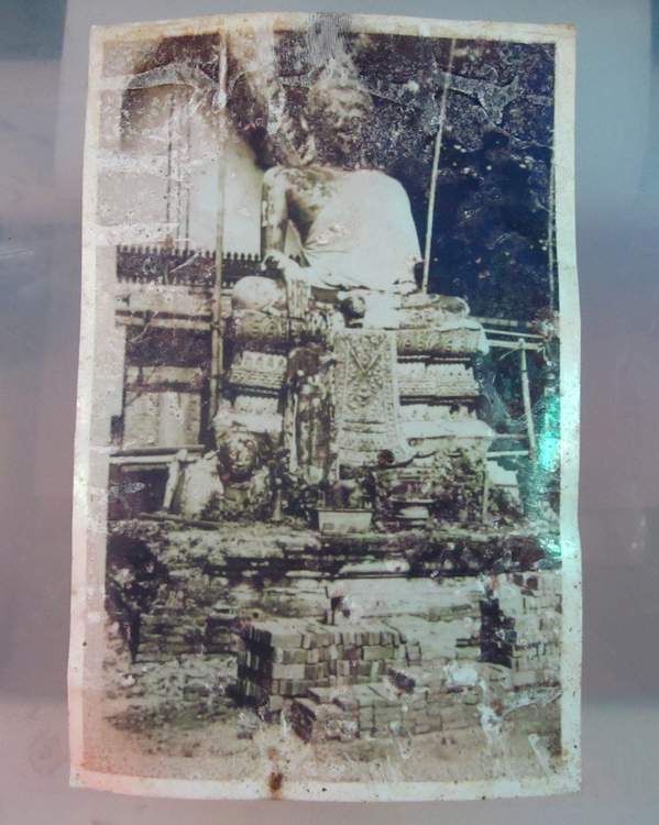 "เคาะเดียว"รูปถ่ายหลวงพ่อวัดไก่เตี้ย อยุธยา