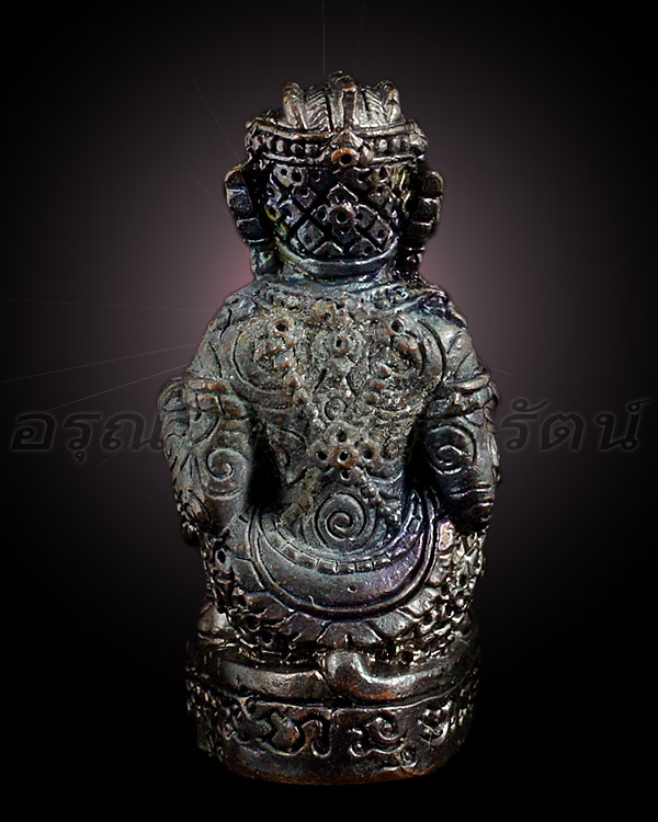 หลวงปู่นาม หนุมานรุ่นแรก อุดผงขรัวตาคง ฝังตะกรุด ๓ ดอก เนื้อทองแดงรมดำ หมายเลข ๘๗๑