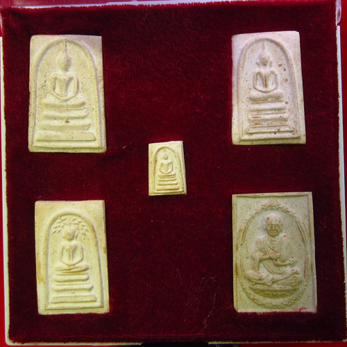 พระสมเด็จวัดระฆัง อนุสรณ์ 118 ปี เนื้อผง ปี 2533 # 02