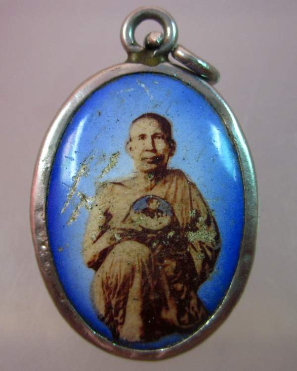 "เคาะเดียว"ล็อคเก็ตหลวงพ่อโอภาสี