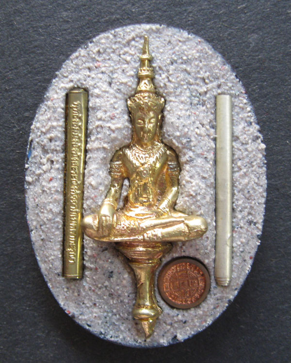 สมเด็จพระเจ้าตากสินมหาราช หลังพระยอดธง ฝังตะกรุดคู่ รุ่นแก้วสารพัดนึก