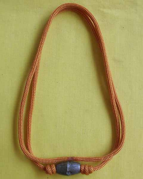 //คืนกำไรให้ลูกค้า//ลูกสะกดตะกั่วอวน หลวงปู่สิงห์ วัดบ้านขี้เหล็ก จ.ศรีสะเกษ**ตอกโค้ดกำกับ**1**