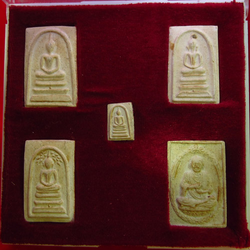 พระสมเด็จวัดระฆัง อนุสรณ์ 118 ปี เนื้อผง ปี 2533 # 03
