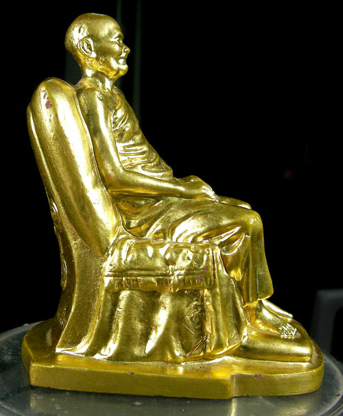 พระบูชาหลวงปู่ชอบ ฐานสโม