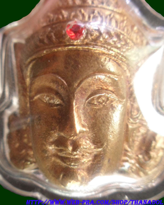 หลวงปู่กาหลงเขี้ยวแก้ว วัดเขาแหลม จ.สระแก้ว เศียรพระลักษณ์หน้าทองเนื้อสัมฤทธิ์ขอมโบราณแก่ทองคำรุ่นแร