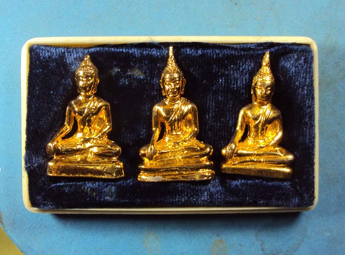 พระสามสมัย