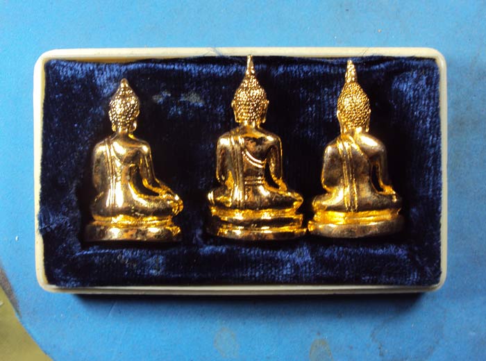 พระสามสมัย