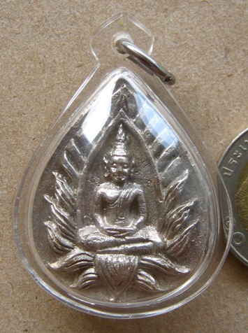 ปทุมมาศ เนื้ออัลปาก้า หลวงปู่นาม วัดน้อยชมภู่ จ สุพรรณบุรี เลี่ยมกันน้ำพร้อมใช้
