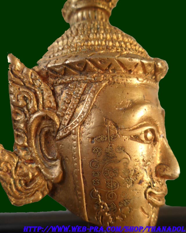 หลวงปู่กาหลงเขี้ยวแก้ว วัดเขาแหลม จ.สระแก้ว เศียรพระลักษณ์หน้าทองเนื้อสำริดชุบทองไมครอนทอง ขนาดตั้งบ