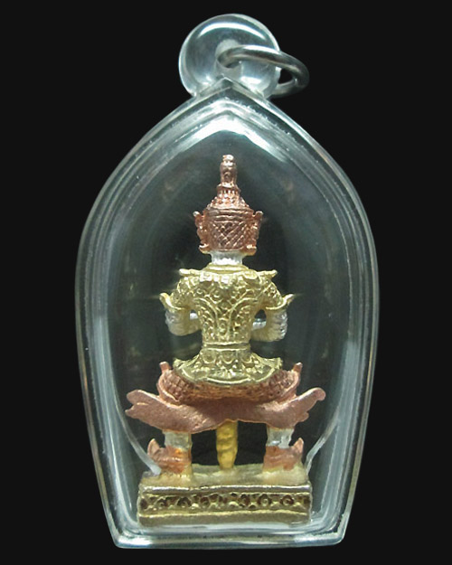 ท้าวเวสสุวรรณหลวงปู่หงษ์ พรหมปัญโญ วัดเพชรบุรี จ.สุรินทร์ ปี ๒๕๕๖ เนื้อสามกษัตริย์ พระสวยครับ