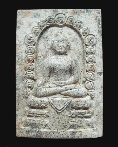พระพุทธสิหิงค์-จตุคามรามเทพ วัดพระมหาธาตุ จ.นครศรีธรรมราช รุ่นเดือนสิบ๔๙ ปี ๒๕๔๙ เนื้อขาวโรยผงตะไบ