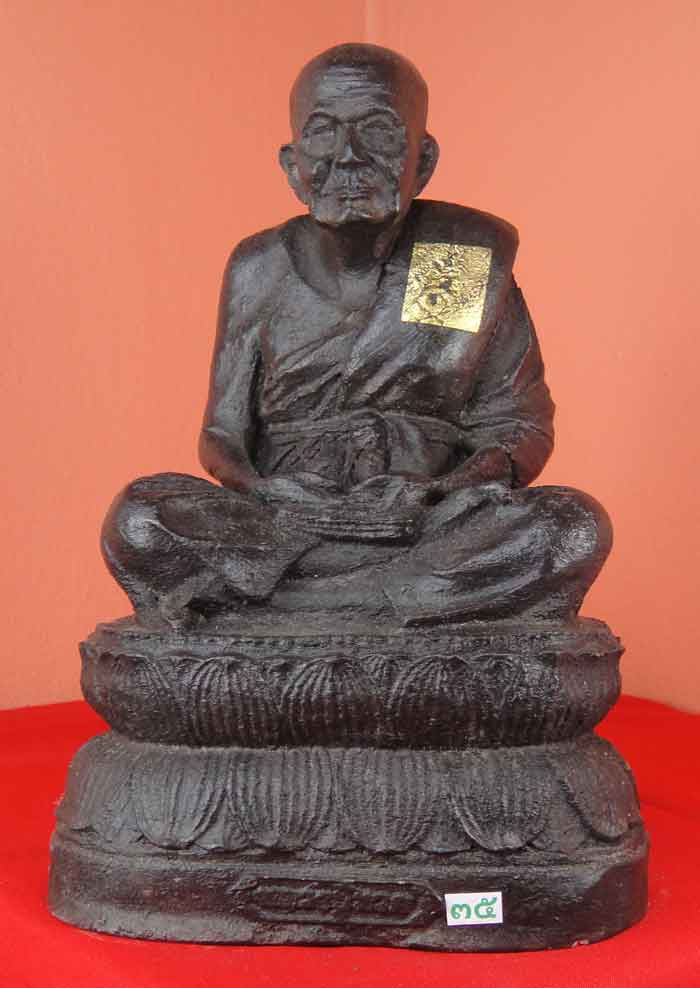 (((วัดใจเคาะเดียว๑๐บาท)))หลวงพ่อทวดเหยียบน้ำทะเลจืด หน้าตัก 5 นิ้ว ศิลาแลงหล่อปัดสีประณีตสวยงาม