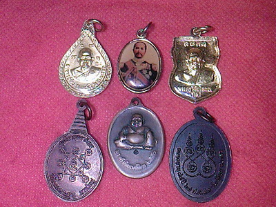 @@@เคาะแรก**ชุดสุดคุ้ม รวมพระเหรียญ 6องค์-5วัด-4หลวงพ่อ รับประกันพระแท้@@@