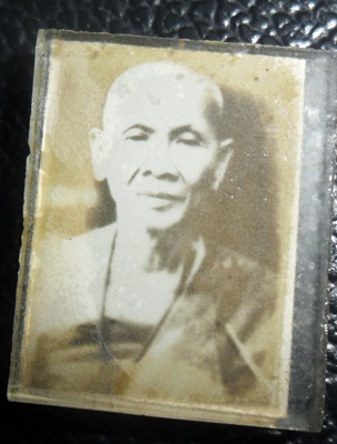 ล็อคเก็ตอัดกระจกครูบาศรีวิชัย