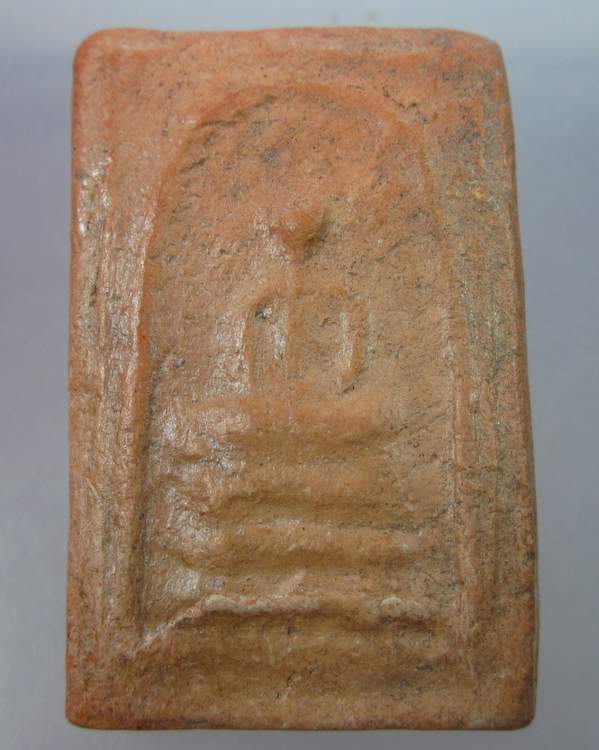 "เคาะเดียว"พระสมเด็จเนื้อดินไม่ทราบที่ครับ