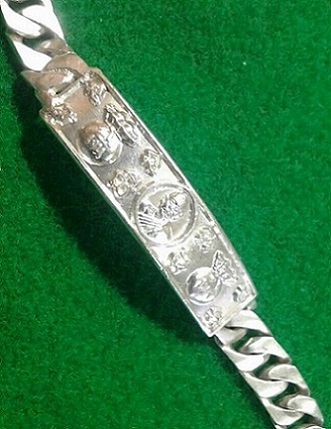 เลสข้อมือ ถุงเงิน-ถุงทอง ปี 2549 หลวงพ่อเพี้ยน วัดเกริ่นกฐิน จ.ลพบุรี