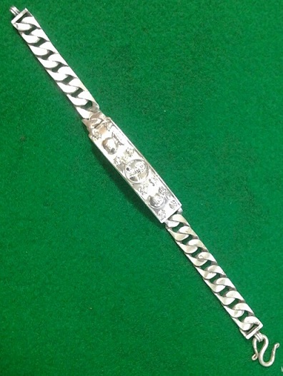 เลสข้อมือ ถุงเงิน-ถุงทอง ปี 2549 หลวงพ่อเพี้ยน วัดเกริ่นกฐิน จ.ลพบุรี