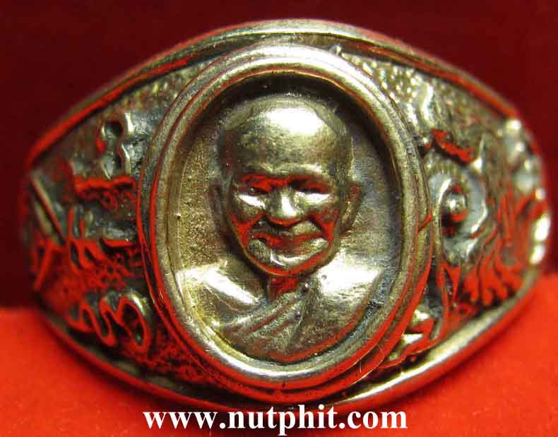 แหวนหลวงพ่อปาน+หนังสือ+ธนบัตรขวัญถุง*เอาไปรวยกันครับท่าน ฟันธง!!!!!169