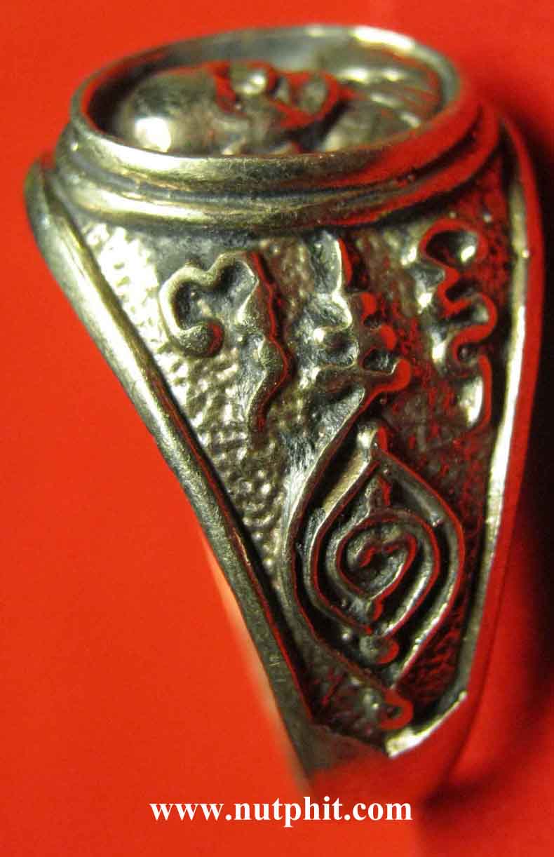 แหวนหลวงพ่อปาน+หนังสือ+ธนบัตรขวัญถุง*เอาไปรวยกันครับท่าน ฟันธง!!!!!169