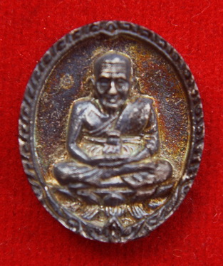 หลวงปู่ทวดเปิดโลกเนื้อเงิน  หลวงปู่ชื้น วัดญาณเสน สร้างปี 2542