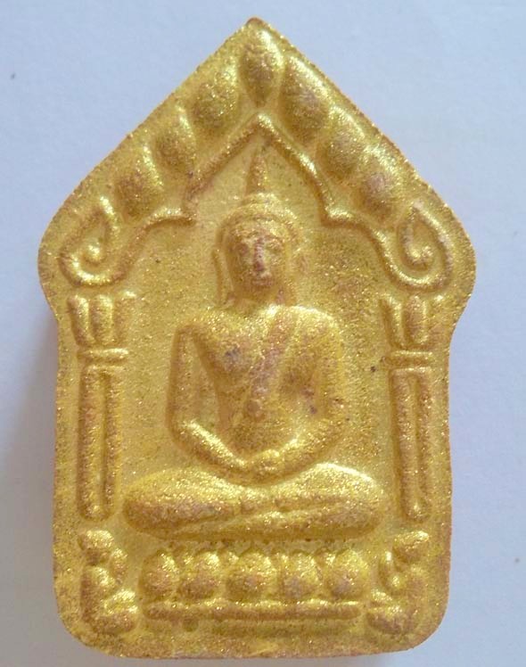 พระขุนแผนผงพรายกุมารพิมพ์ใหญ่ หลวงปู่ผาด วัดบ้านกรวด จังหวัดบุรีรัมย์ปลุกเสกแรงๆขลังๆ สร้าง ๙๙๙ องค์