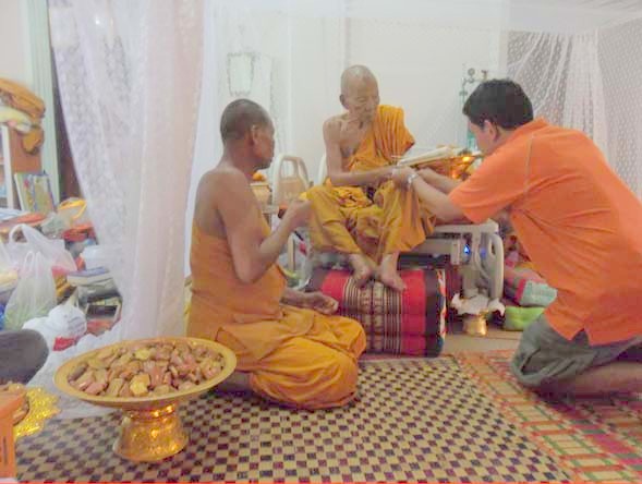 พระขุนแผนผงพรายกุมารพิมพ์ใหญ่ หลวงปู่ผาด วัดบ้านกรวด จังหวัดบุรีรัมย์ปลุกเสกแรงๆขลังๆ สร้าง ๙๙๙ องค์