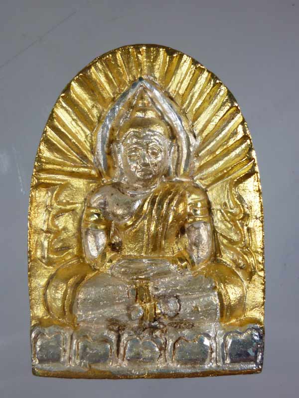 หลวงปู่ครูบาคำเป็ง หลังซุ้มกอ อาศรมสุขาวดีวราราม กำแพงเพชร
