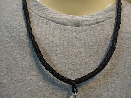 *วัดใจ* สร้อยคอเชือกเทียนถัก งานถักด้วยมือทั้งเส้น ความยาว 19 นิ้ว ห้อยพระหนึ่งองค์