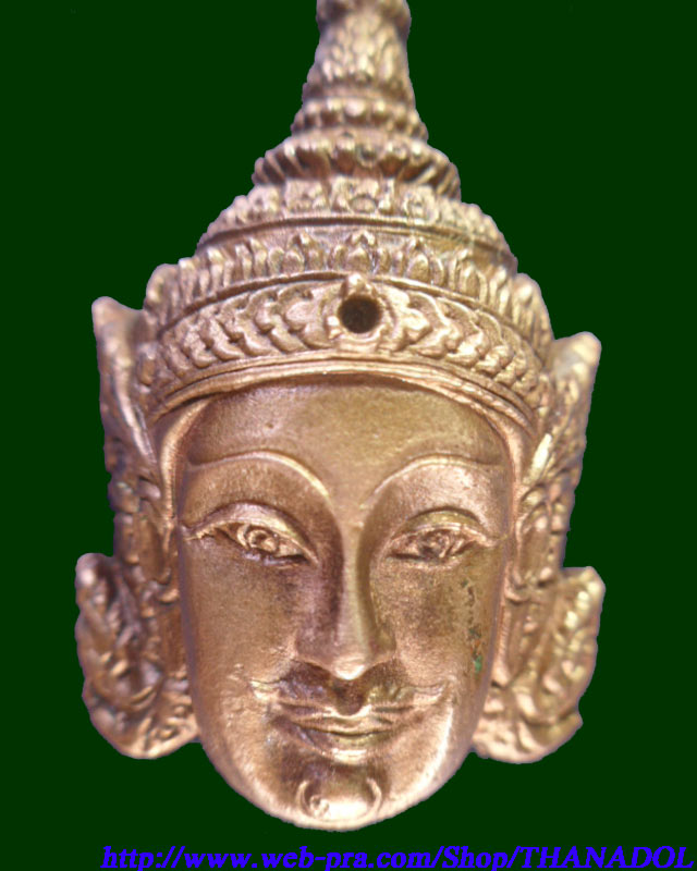 หลวงปู่กาหลงเขี้ยวแก้ว วัดเขาแหลม เศียรพระลักษณ์หน้าทองเนื้อสัมฤทธิ์ขอมโบราณแก่ทองคำรุ่นแรก