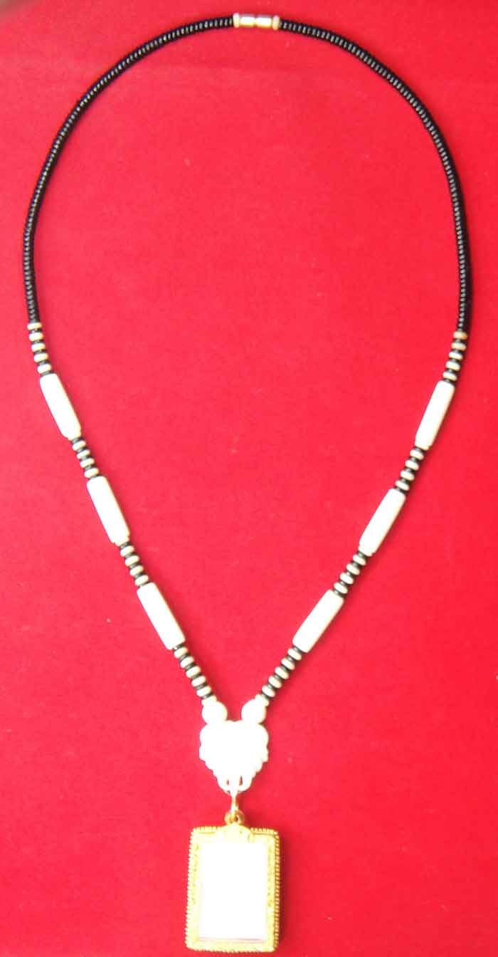 (((วัดใจเคาะเดียว๑๐บาท)))สร้อยกะลาตาเดียว + ลูกประคำกระดูกช้าง+หัวกลางรรูปหัวช้างกระดูกช้าง แบบ ๑ ห่