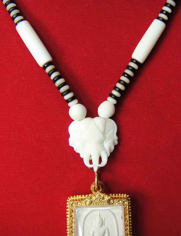 (((วัดใจเคาะเดียว๑๐บาท)))สร้อยกะลาตาเดียว + ลูกประคำกระดูกช้าง+หัวกลางรรูปหัวช้างกระดูกช้าง แบบ ๑ ห่