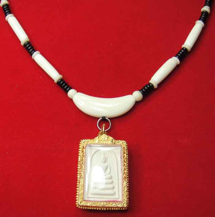 (((วัดใจเคาะเดียว๑๐บาท)))สร้อยกะลาตาเดียว + ลูกประคำกระดูกช้าง+หัวโค้งกลางกระดูกช้าง แบบ ๑ ห่วง