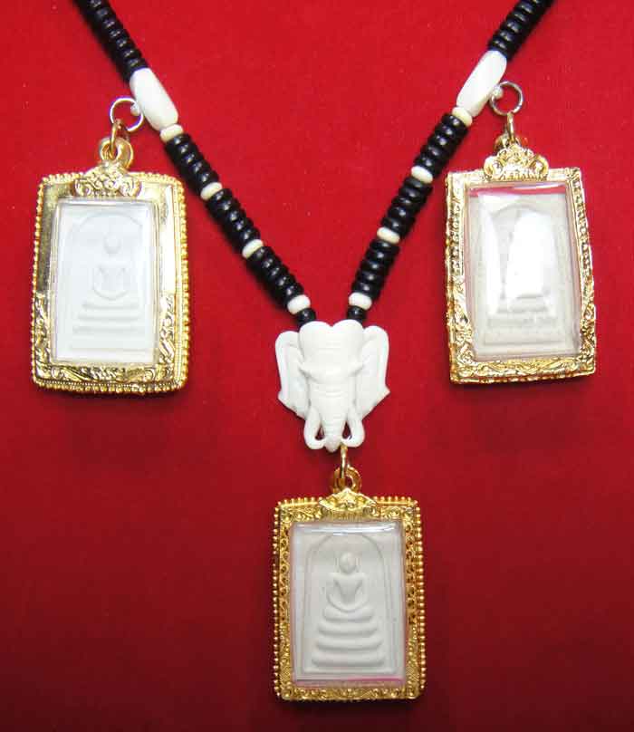 (((วัดใจ๑๐บาท)))สร้อยกะลาตาเดียว + ลูกประคำกระดูกช้าง+หัวช้างกระดูกช้าง แบบ 3 ห่วง