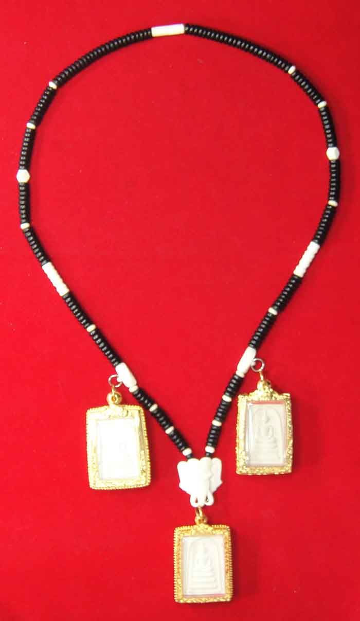 (((วัดใจ๑๐บาท)))สร้อยกะลาตาเดียว + ลูกประคำกระดูกช้าง+หัวช้างกระดูกช้าง แบบ 3 ห่วง