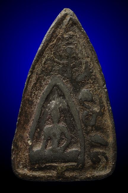 พระสุพรรณหลังพระ กรุวัดพระศรีฯ สุพรรณบุรี